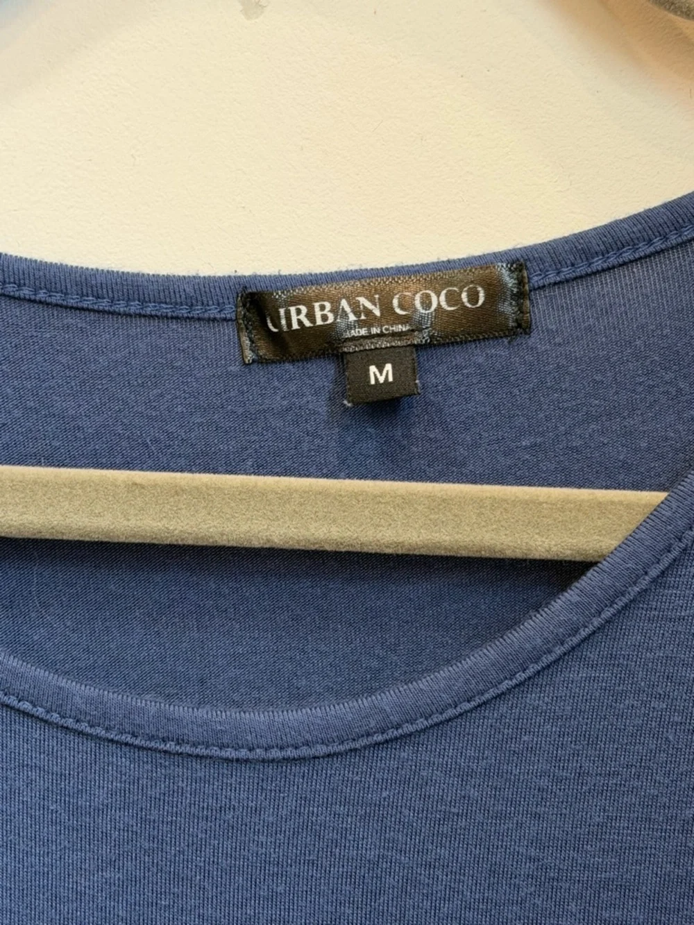 Urban Coco Everyday Crewneck Midi Dress in Navy